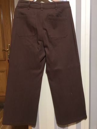 Pantalón vaquero recto ancho marrón