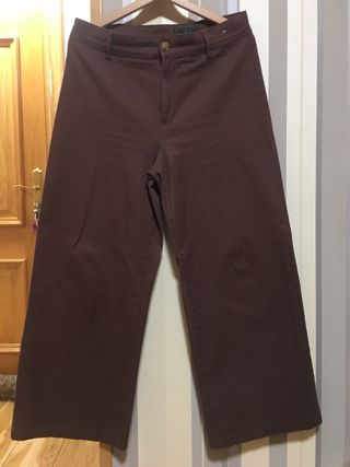 Pantalón vaquero recto ancho marrón