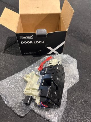 Cerradura Trasera Derecha VW Golf