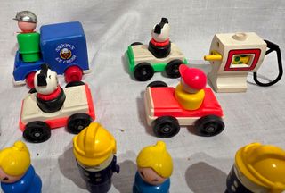 Snoopy Runner statuina vintage Aviva Toy Co.