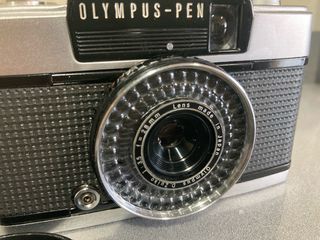 Olympus Pen EE-3 Cámara Analógica