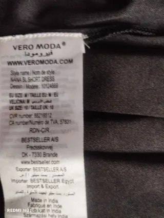 Vestido negro con pedrería