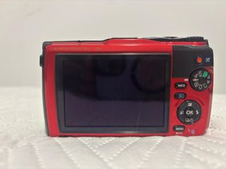 Cámara Olympus TG-6 + Carcasa y Aro de Luz