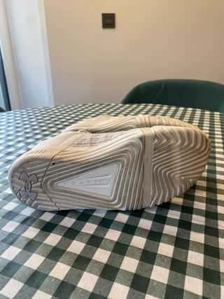 Zapatillas Under Armour Beige/Gris Mujer