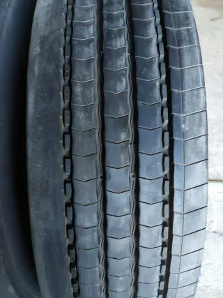Neumáticos 315/80/22.5