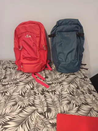 2 Mochilas senderismo Crivit y Quechua