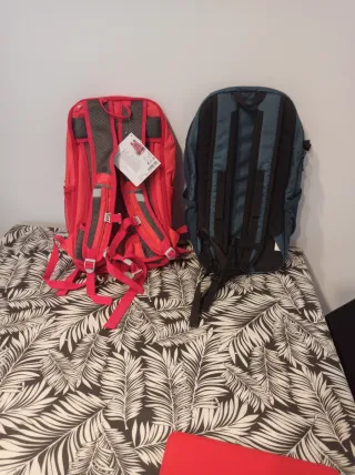 2 Mochilas senderismo Crivit y Quechua