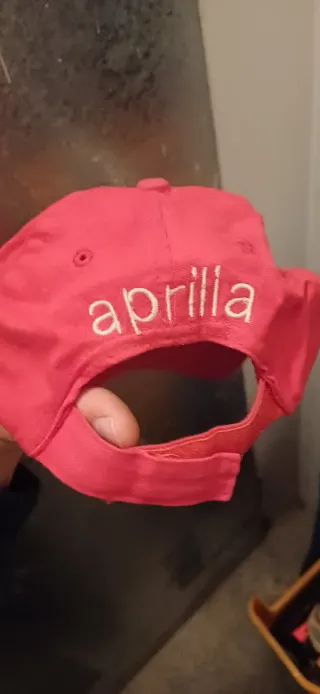 Gorra Aprilia Roja y Blanca