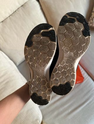 Zapatillas Nike Negras y Doradas