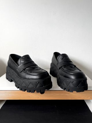 LIQUIDACIÓN: Kurt Geiger Loafers Plataforma Negros