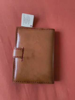 Agenda de piel con diseño floral