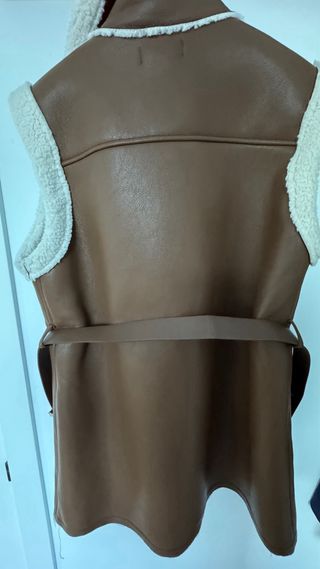 Chaleco polipiel marrón forro pelo