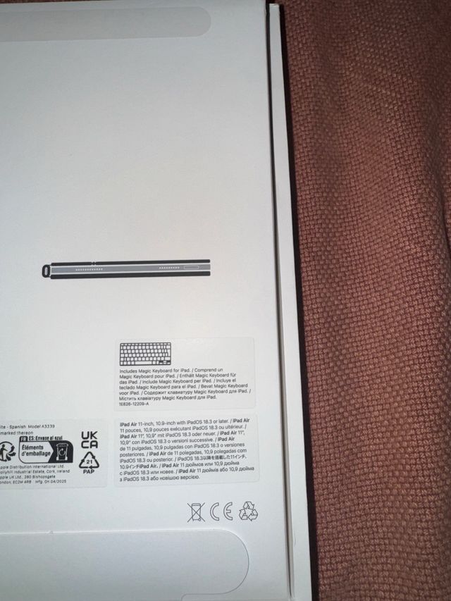 Apple Magic Keyboard Plata