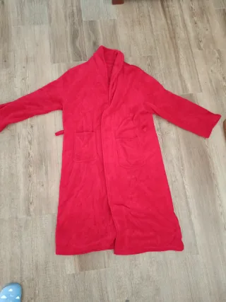 Bata polar unisex talla M con bolsillos y cinturón