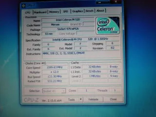 Packard Bell Portátil con Cargador