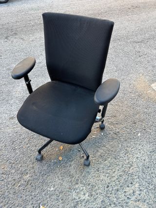 Silla de oficina , escritorio negra