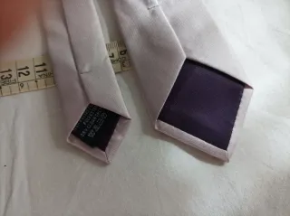 Corbata rosa Fórmula Joven