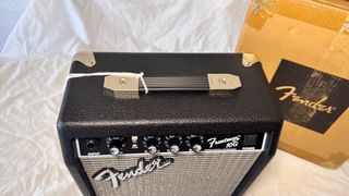 Amplificador Fender Frontman 10G Guitarra