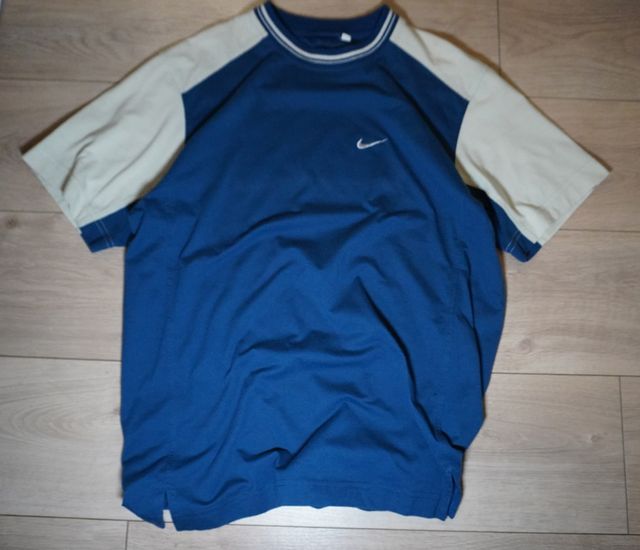 Camiseta Nike estilo 2000