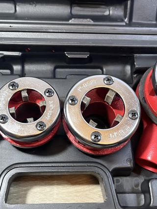 Juego de terrajas para tuberías BGS Diy 1891