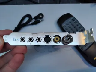 Tarjeta TV AVerMedia AVerTV PC