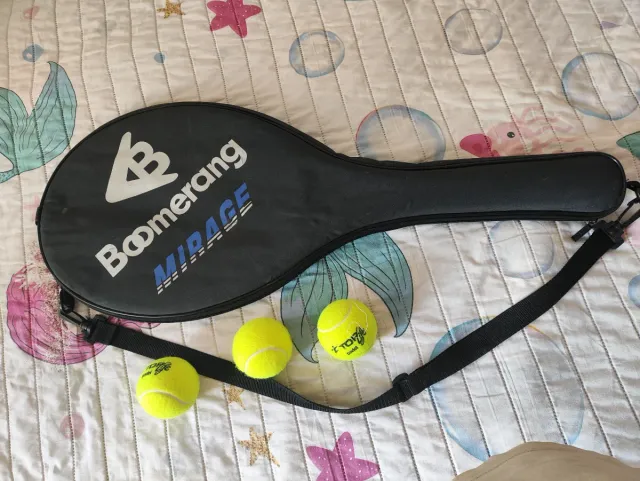 Raqueta Boomerang Mirage con funda y pelotas