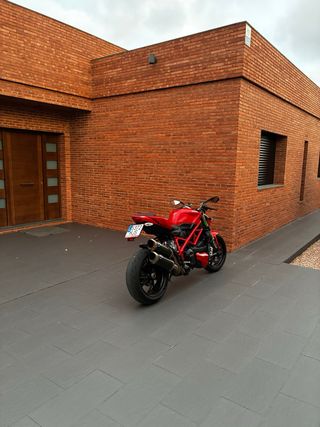 Ducati STF 848 2012 - 10232 km