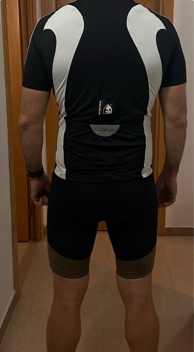 Culote negro y Maillot Etxeondo Retro Vintage