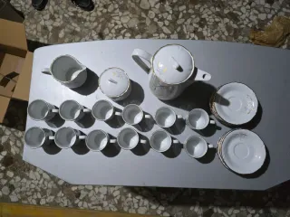 Servizio da tè in porcellana