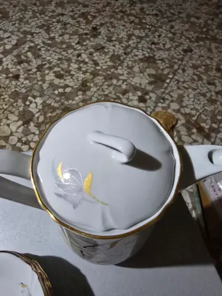 Servizio da tè in porcellana