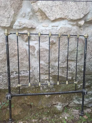 Cabecero Forja Antiguo Negro y Dorado