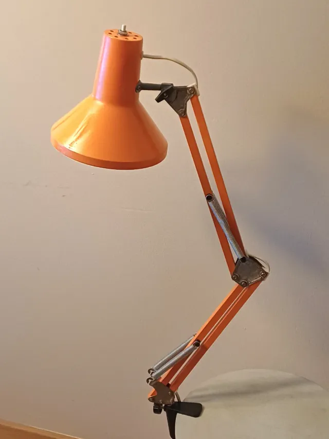 Lámpara flexo vintage naranja y gris