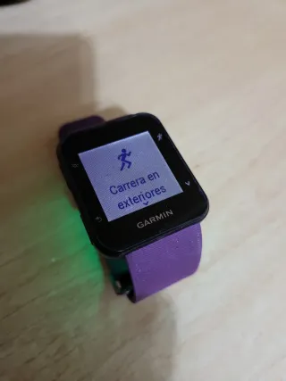 Garmin Forerunner 35 Morado