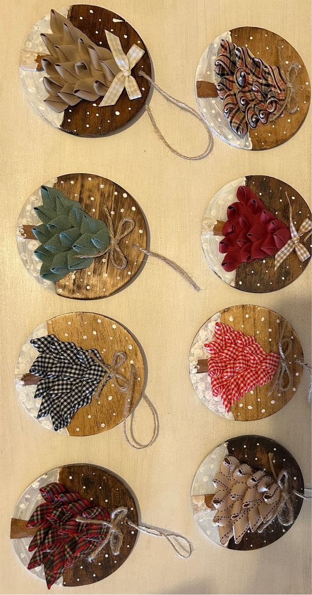 Adornos Navideños Hechos a Mano