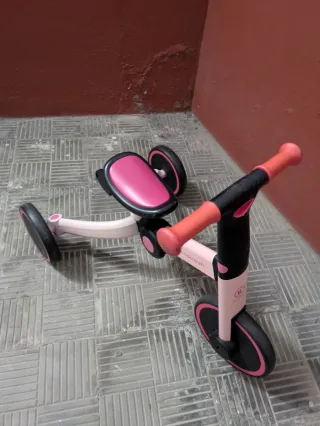 Triciclo Kinderkraft Rosa