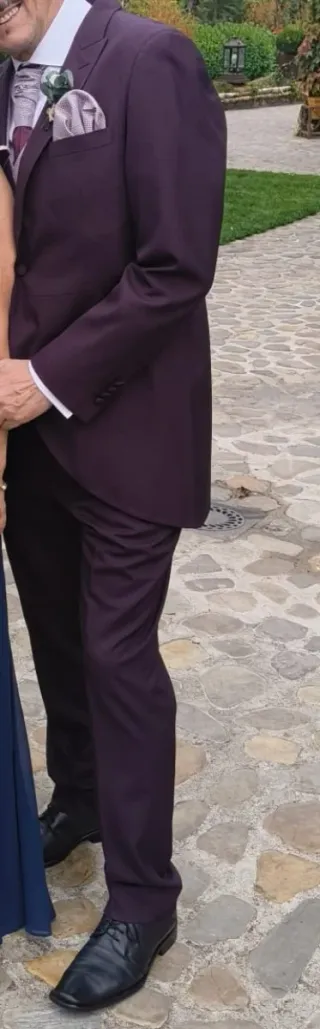 Traje de Novio/Padrino Morado
