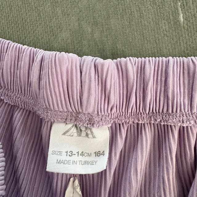 Conjunto Zara niña: camiseta y pantalón