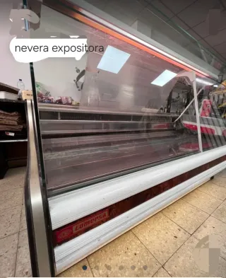 Nevera expositora Comersa
