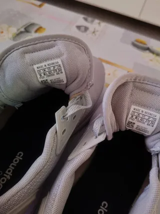 Zapatillas Adidas grises