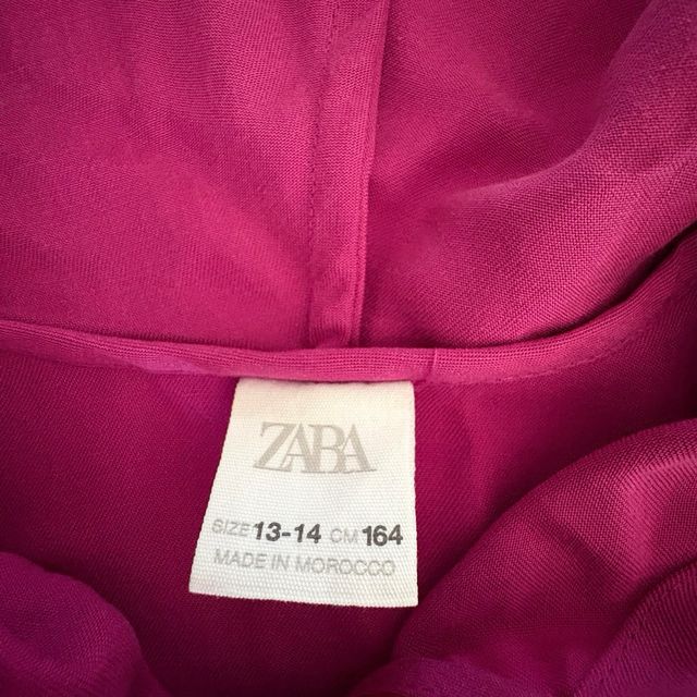 Vestido niña Zara con capucha