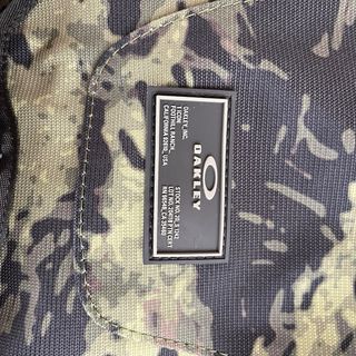Mochila Oakley Bathroom Sink Camuflaje