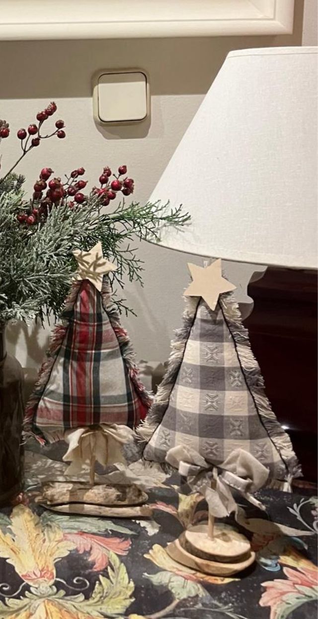 Arbolitos de Navidad Tela y Madera