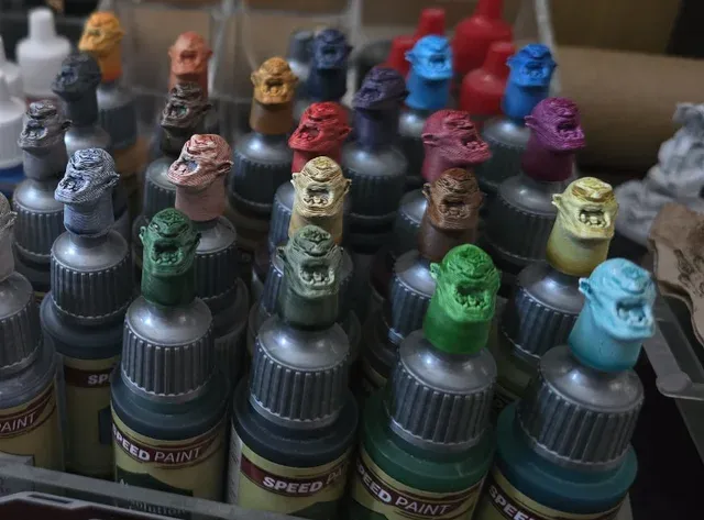 Paleta húmeda y pincel seco