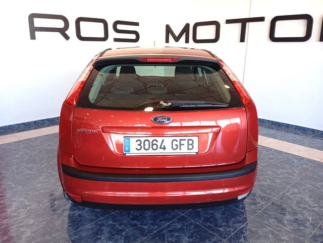 FORD FOCUS 1.6i / 100CV / 2008