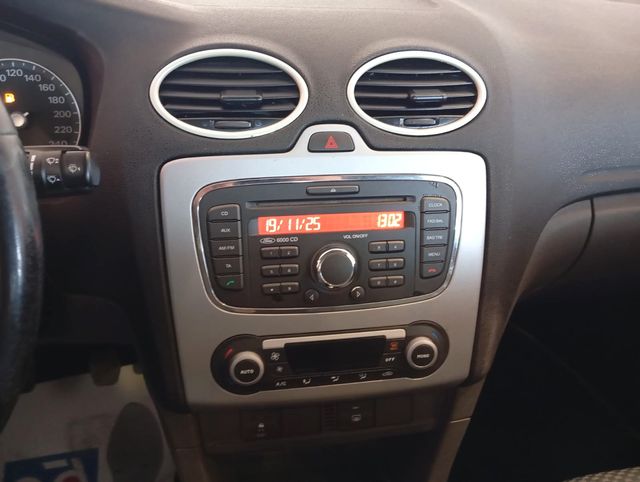 FORD FOCUS 1.6i / 100CV / 2008