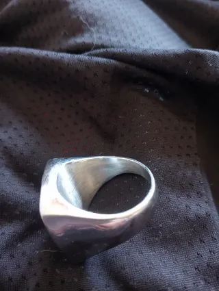 Anillo estilo celta grande plateado