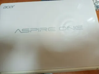 Acer Aspire One D270 Portátil Plata/Blanco