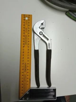 Lote 3 Herramientas: Alicates y Mordaza