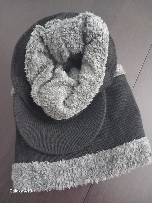 CONJUNTO GORRO Y BUFANDA