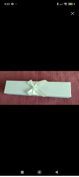 Conjunto con hilos de plata